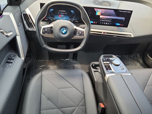 Certified 2024 BMW iX xDrive50 w/ Sport Package AWD/4WD image 7