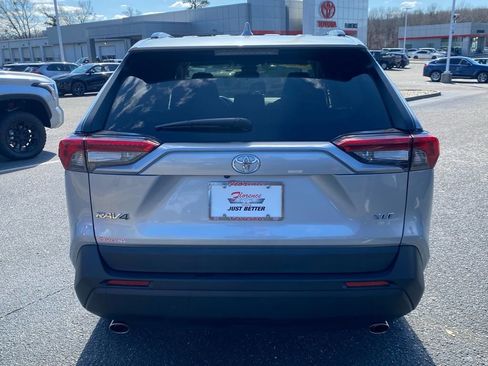Used 2023 Toyota RAV4 XLE w/ Convenience Package image 12