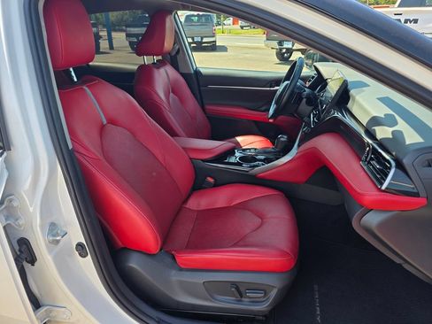 Used 2022 Toyota Camry XSE w/ Carpet Mat Package (TMS) FWD image 24