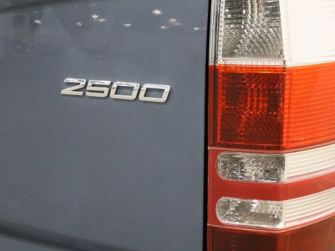 Used 2018 Mercedes-Benz Sprinter 144 Cargo image 31