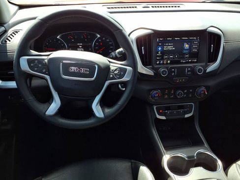 Used 2024 GMC Terrain SLT FWD image 13