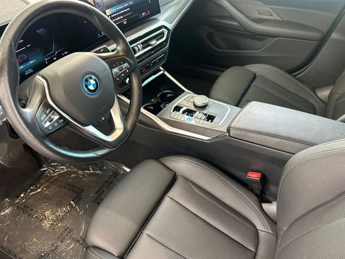 Certified 2023 BMW i4 eDrive40 w/ Premium Package RWD image 11