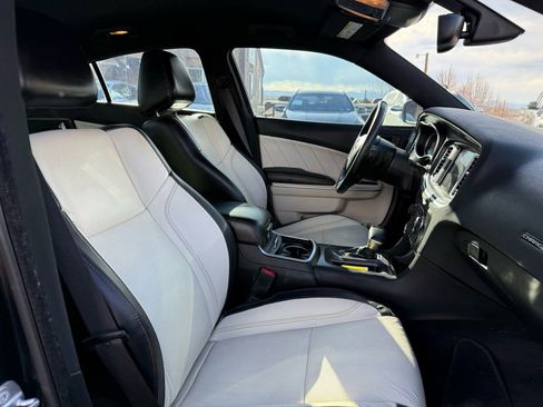 Used 2015 Dodge Charger SXT w/ AWD Plus Group image 24