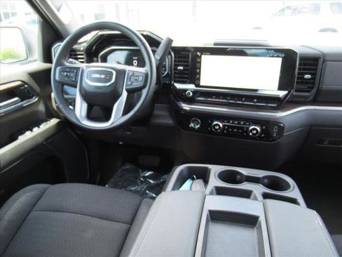 Used 2024 GMC Sierra 1500 Elevation AWD/4WD image 13