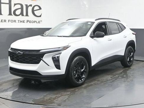 New 2026 Chevrolet Trax LT w/ Driver Confidence Package FWD image 12