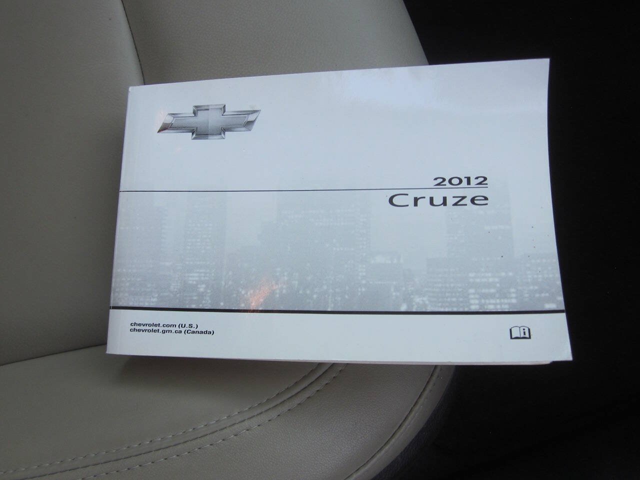Used 2012 Chevrolet Cruze LTZ FWD image 15