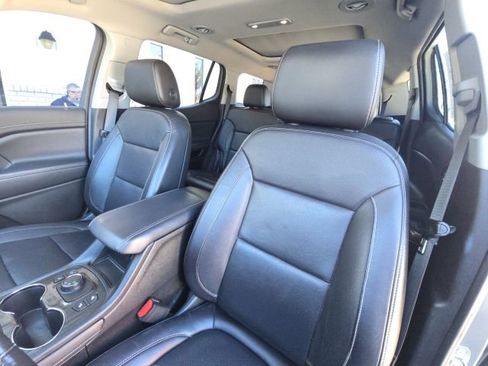 Used 2020 GMC Acadia SLT image 24