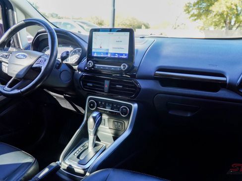 Used 2020 Ford EcoSport Titanium image 13