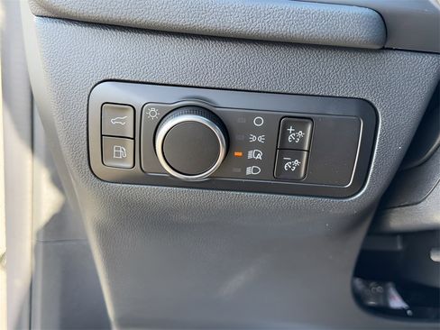 New 2025 Ford Escape ST-Line w/ Equipment Group 301A image 34