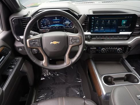 Used 2024 Chevrolet Silverado 3500 High Country w/ High Country Premium Package AWD/4WD image 21