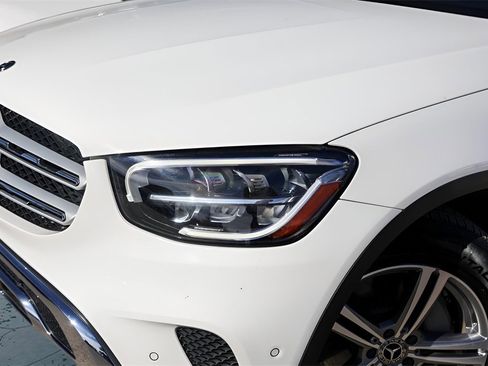 Used 2021 Mercedes-Benz GLC 300 image 3