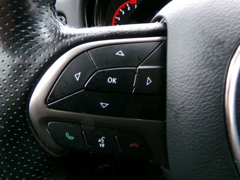 Used 2021 Dodge Durango SXT image 18