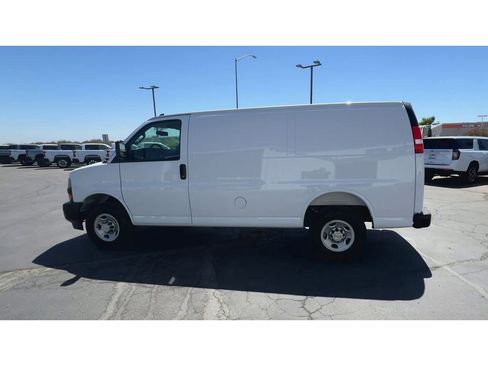 New 2025 Chevrolet Express 2500 w/ Driver Convenience Package image 8