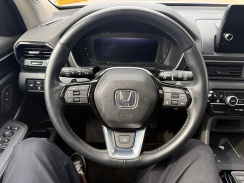 Used 2023 Honda Pilot Elite image 12