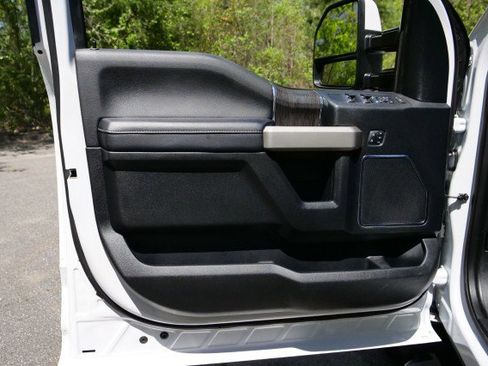 Used 2021 Ford F250 Lariat w/ Lariat Value Package image 23