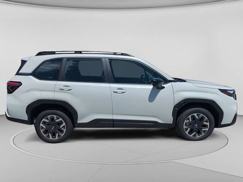 Used 2026 Subaru Forester AWD/4WD image 2