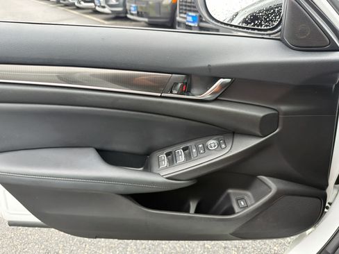 Used 2022 Honda Accord Sport image 21