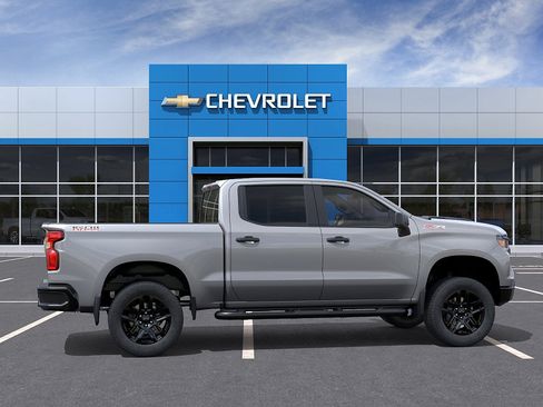 New 2026 Chevrolet Silverado 1500 Custom Trail Boss w/ LPO, Dark Essentials Package AWD/4WD image 5