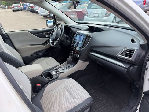 Used 2020 Subaru Forester Premium AWD/4WD image 11