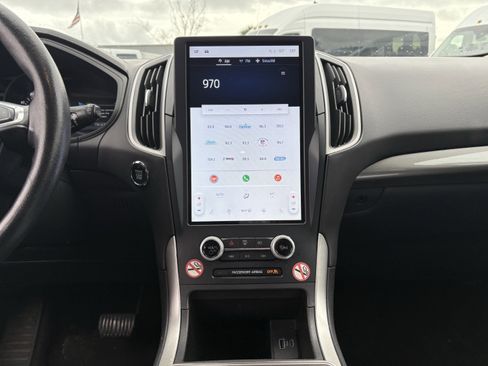 Certified 2023 Ford Edge SEL image 17