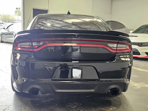 Used 2023 Dodge Charger Scat Pack RWD image 3