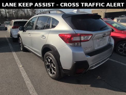 Used 2019 Subaru Crosstrek 2.0i Premium w/ Eyesight System image 3
