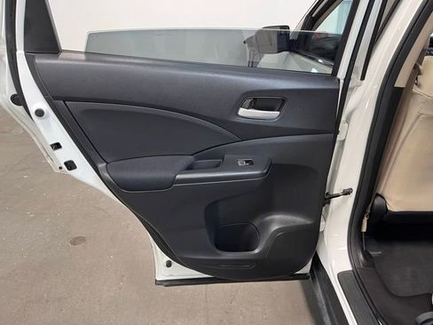 Used 2015 Honda CR-V LX image 19