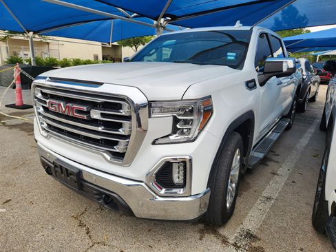 Used 2020 GMC Sierra 1500 SLT RWD image 2
