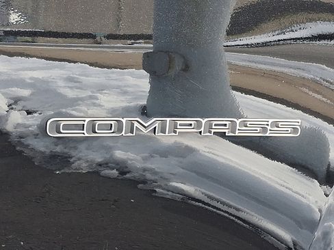 Used 2022 Jeep Compass Latitude w/ Convenience Group image 30