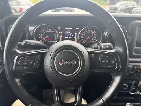 Used 2020 Jeep Wrangler Unlimited Sport AWD/4WD image 18