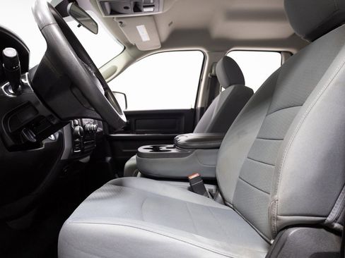 Used 2018 RAM 1500 Express w/ Express Value Package image 24