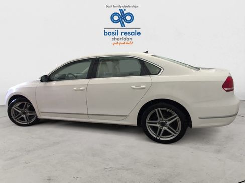 Used 2013 Volkswagen Passat TDI SEL Premium FWD image 3