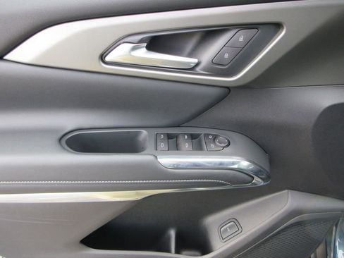 Certified 2025 Chevrolet Traverse LT w/ LPO, Floor Liner Package image 22