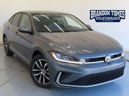 New 2026 Volkswagen Jetta SE image 1