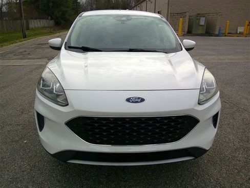 Used 2020 Ford Escape SE image 8