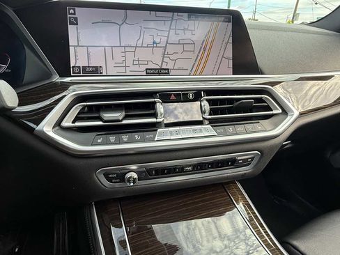 Used 2019 BMW X5 xDrive40i w/ M Sport Package image 19