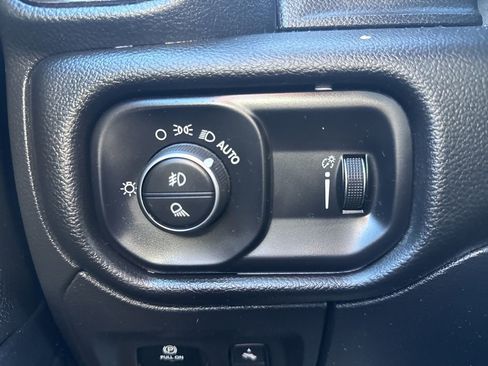 Used 2023 RAM 1500 Big Horn AWD/4WD image 26