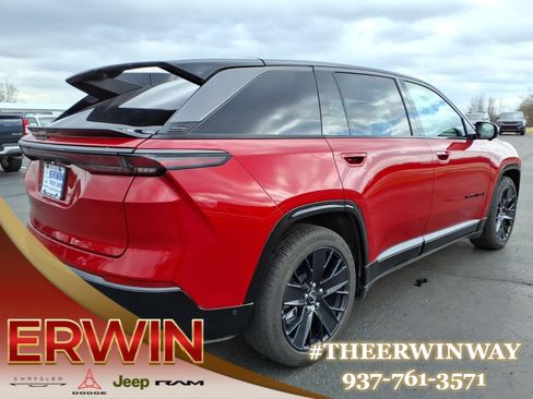 Used 2024 Jeep Wagoneer Launch Edition image 7