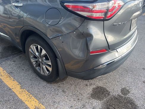 Used 2018 Nissan Murano S image 4