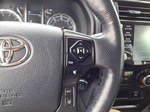 Certified 2024 Toyota 4Runner TRD Off-Road Premium AWD/4WD image 10