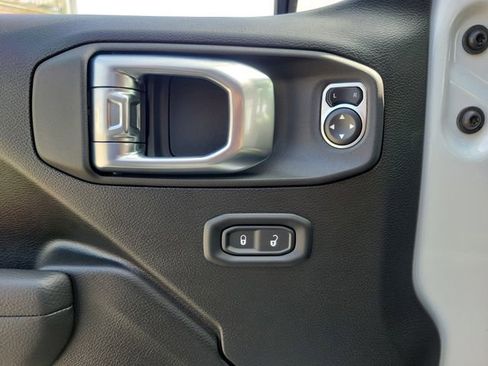 New 2026 Jeep Wrangler Willys AWD/4WD image 18