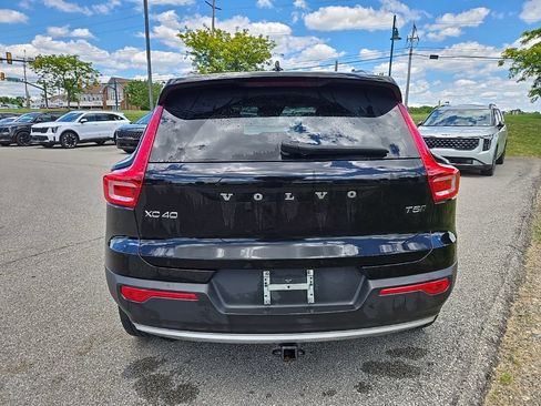Used 2020 Volvo XC40 T5 Momentum AWD/4WD image 6