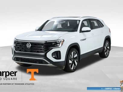 Used 2024 Volkswagen Atlas Cross Sport SE w/ Panoramic Sunroof Package