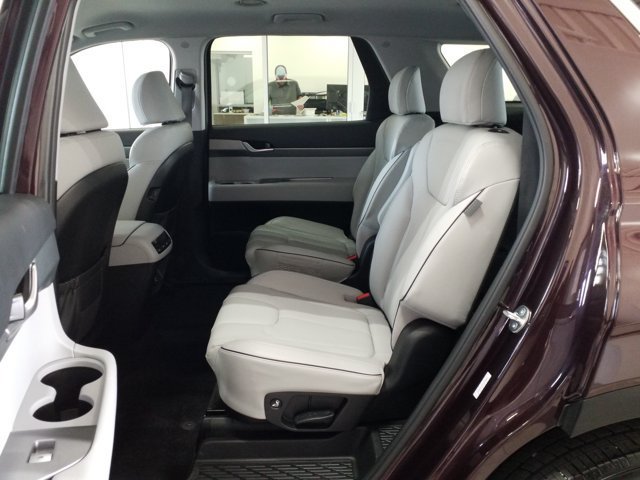 Used 2024 Hyundai Palisade SEL AWD/4WD image 13