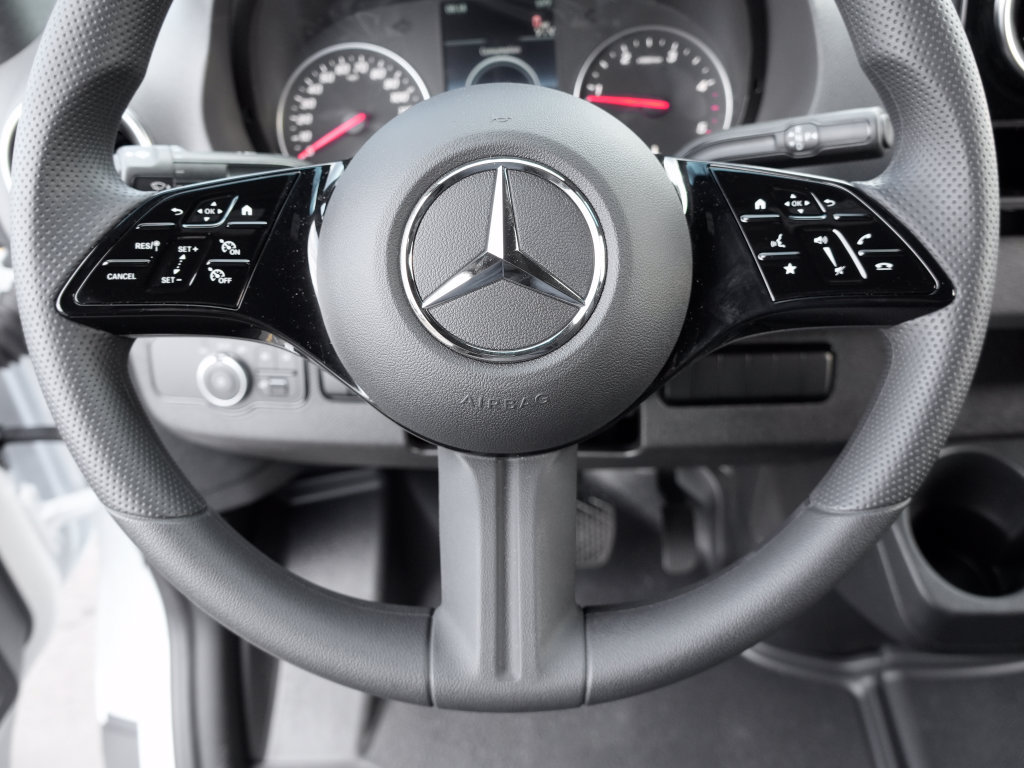 Used 2026 Mercedes-Benz Sprinter 2500 image 13