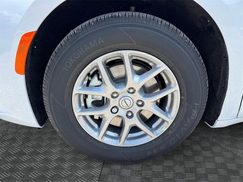 New 2026 Chrysler Pacifica Select image 14