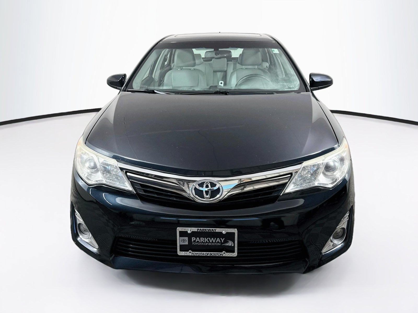 Used 2012 Toyota Camry XLE FWD image 2