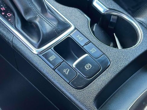 Used 2022 Kia Sportage Nightfall Edition w/ Nighfall AWD Premium Package image 34