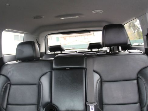 Used 2023 GMC Acadia SLT image 20