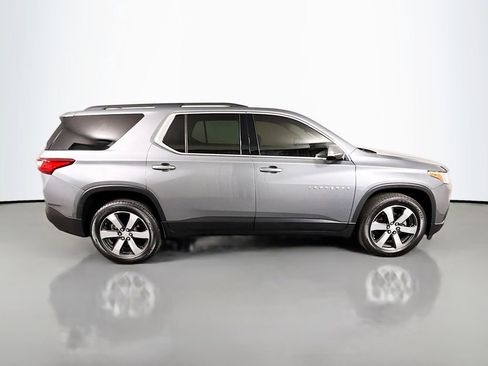Used 2020 Chevrolet Traverse LT w/ LT Premium Package image 8